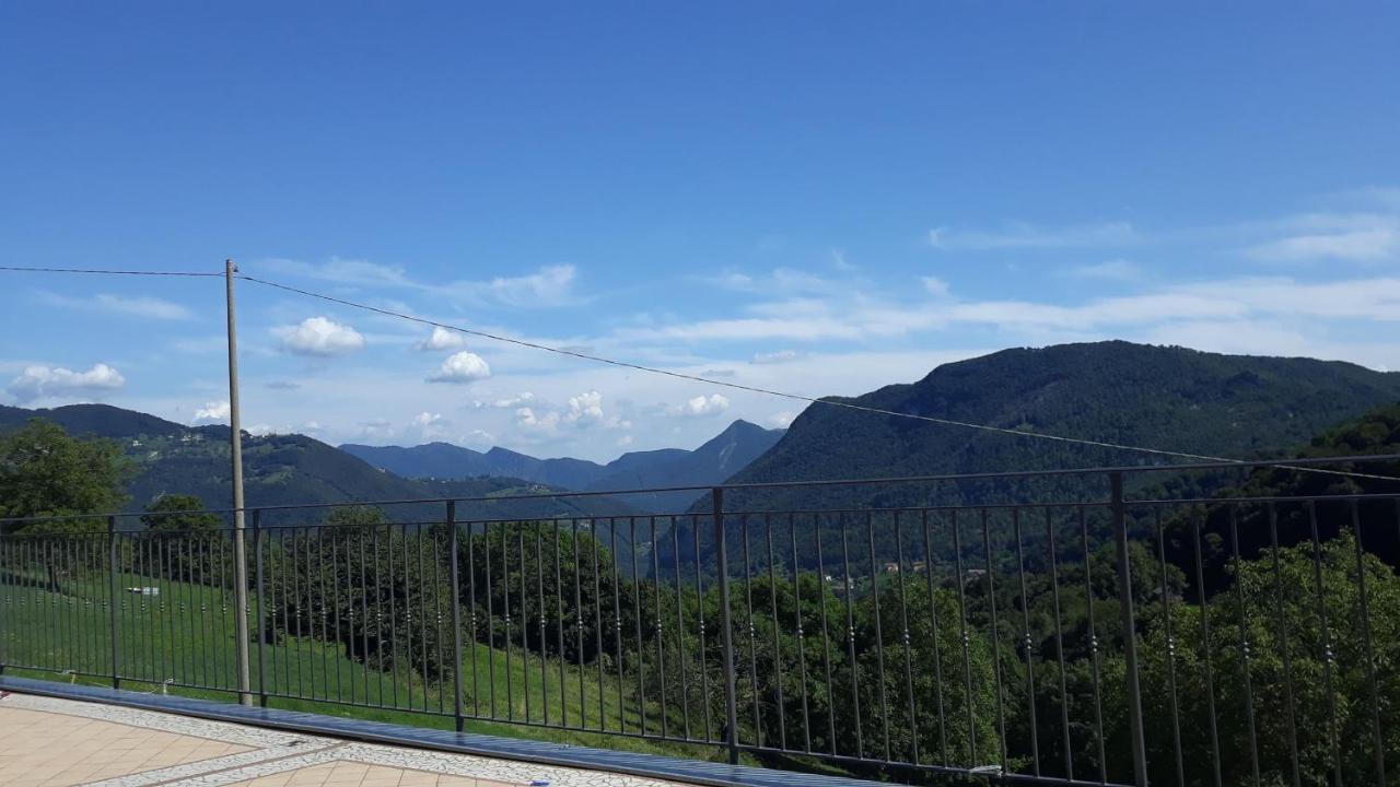 Casa "La Forcella" Villa Brembilla Eksteriør billede
