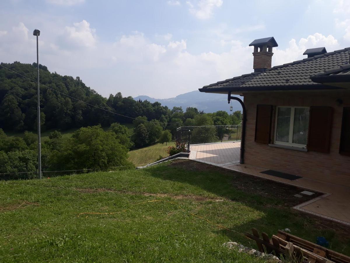Casa "La Forcella" Villa Brembilla Eksteriør billede